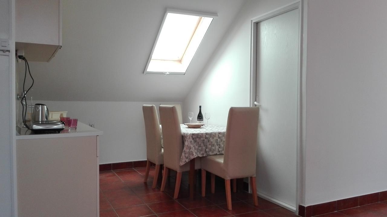 Apartment Dixy Belgrado Exterior foto